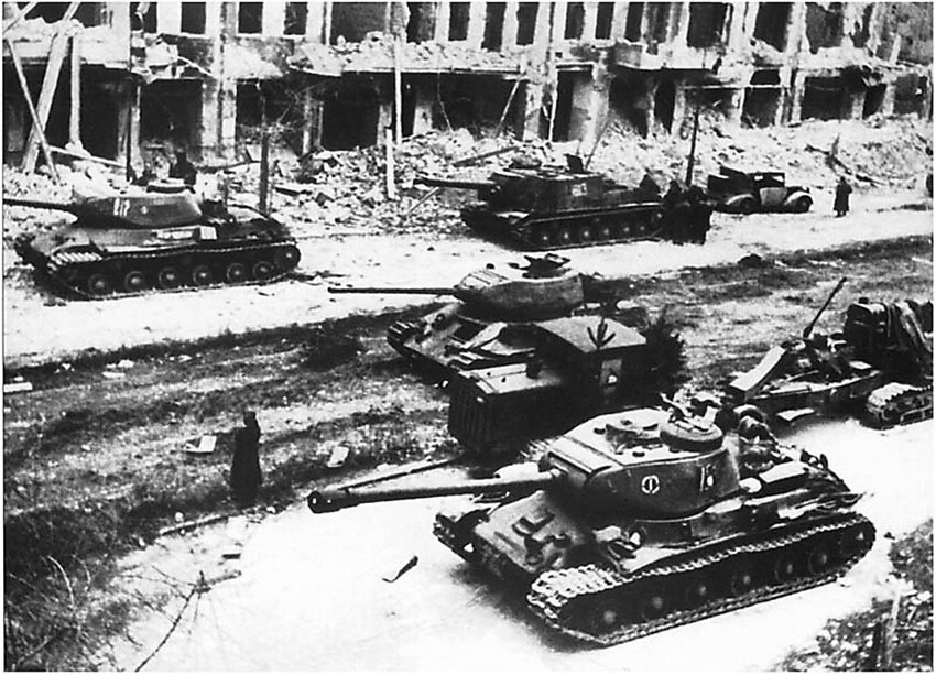 29 апреля 1945 года. 1408-й день войны