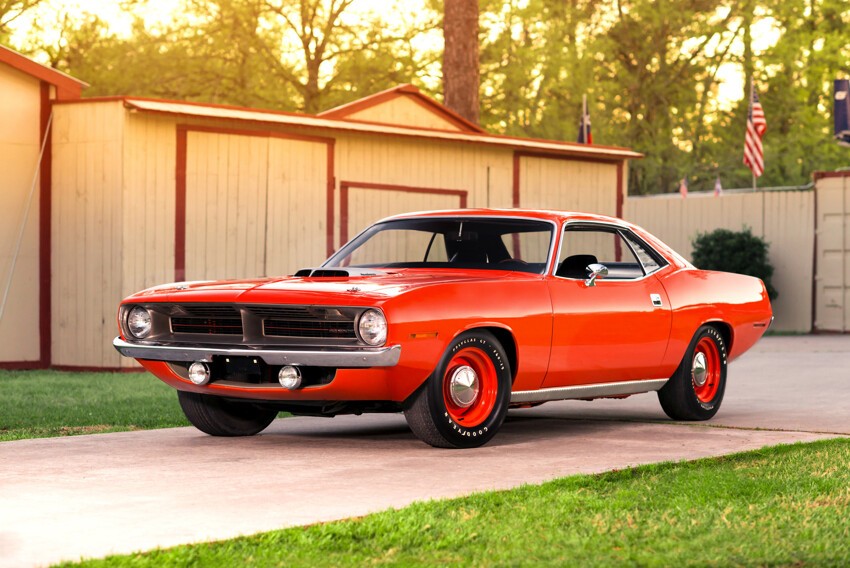 Plymouth HEMI Cuda 1970 на одометре которого всего 81 миля