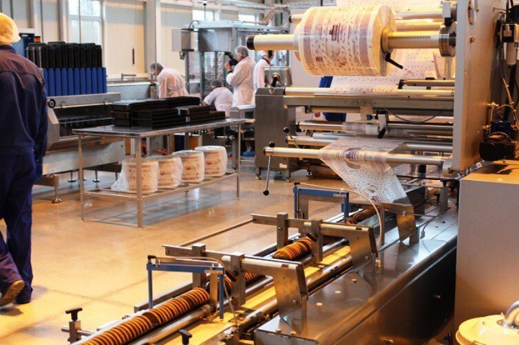 15 апреля  В Ломоносовском районе Ленинградской области открыта новая кондитерская фабрика по производству пряников и печенья.
