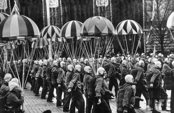 Как проходили майские праздники в Москве в 1958 году