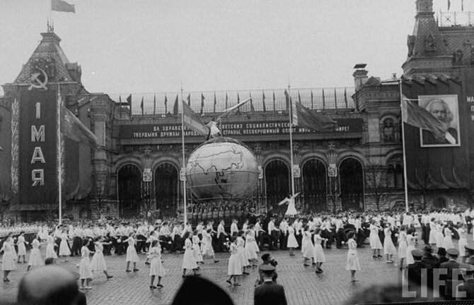 Как проходили майские праздники в Москве в 1958 году