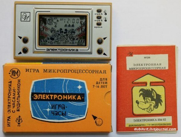 Многие из последующих версий игры являлись такими же клонами. «Электроника 24-01» Игра на экране (Микки-маус)