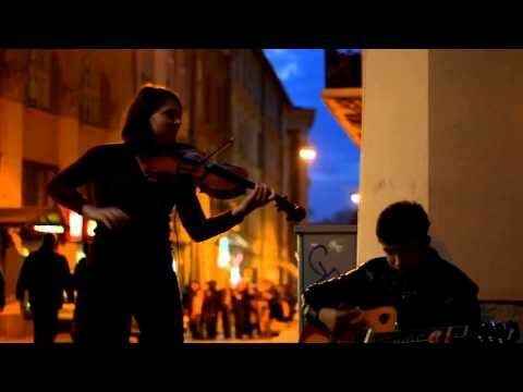 Музыка на улицах Львова. (Океан Эльзы - На Небе) 