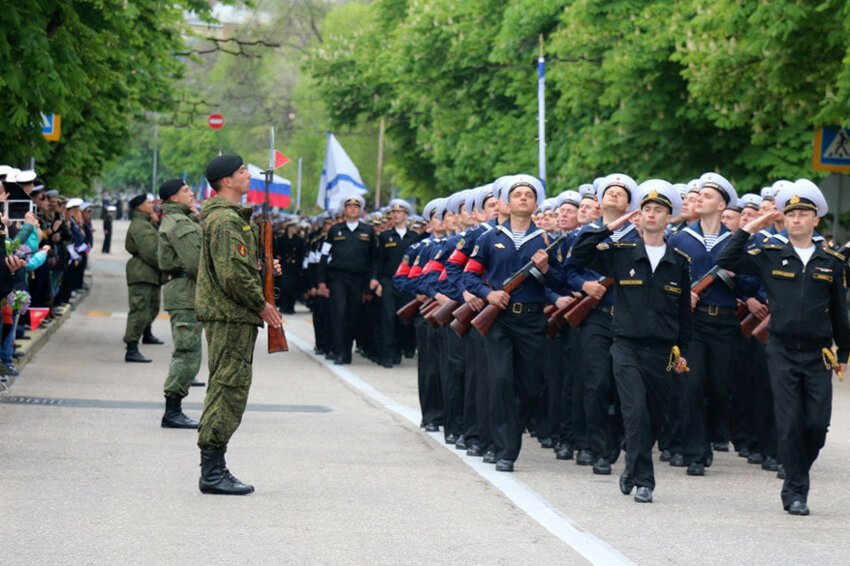 В Севастополе прошла репетиция Парада Победы