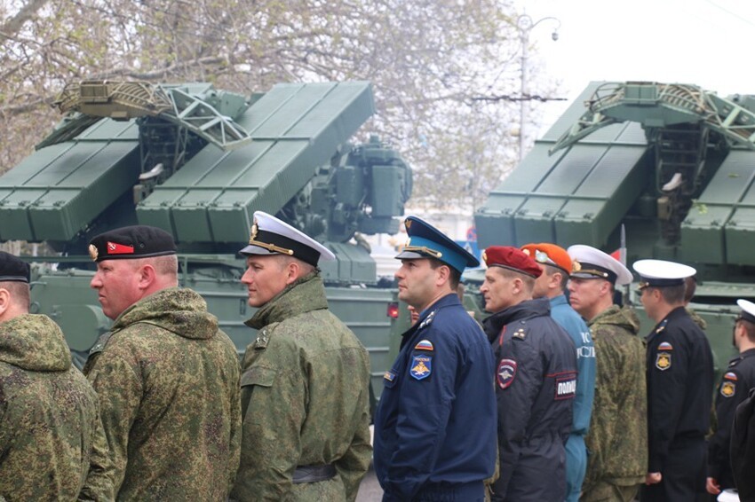 В Севастополе прошла репетиция Парада Победы