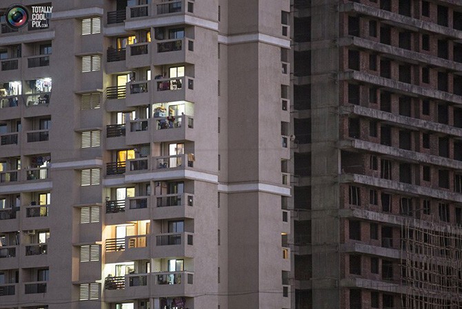 Строящийся высотный жилой дом в центре Мумбаи