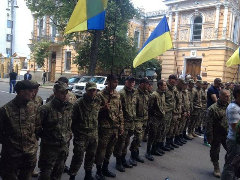 Зачем украинские власти лгут по поводу добровольцев в зоне АТО?