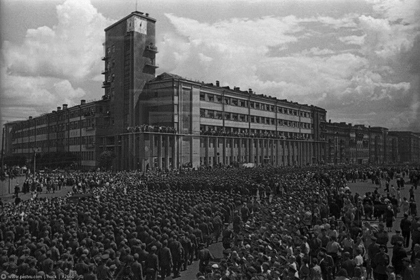 Прогулка по Москве 1944 года