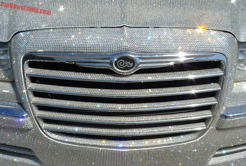 "Шикарный" Chrysler 300С от китайцев
