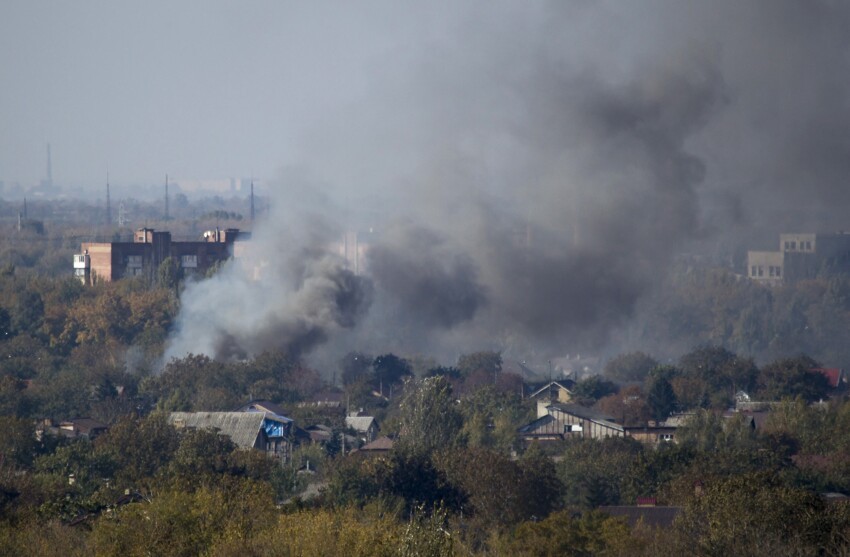 Украинские военные обстреливают Донбасс из Мариуполя 