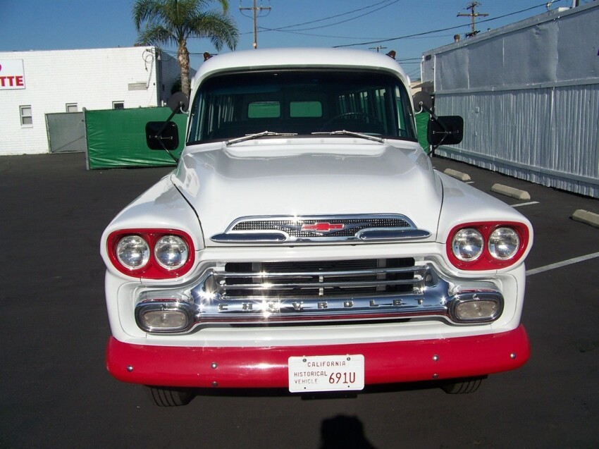 Микроавтобус Chevrolet Suburban Stageway 1959