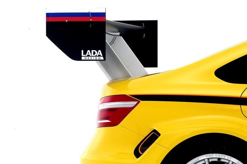 Lada Vesta WTCC фото