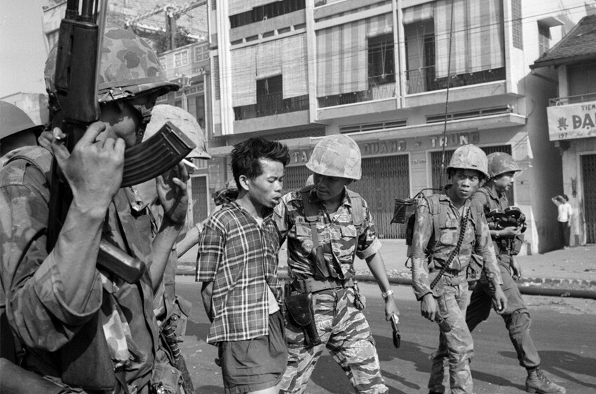 Южновьетнамские силы схватили руководителя партизан.
