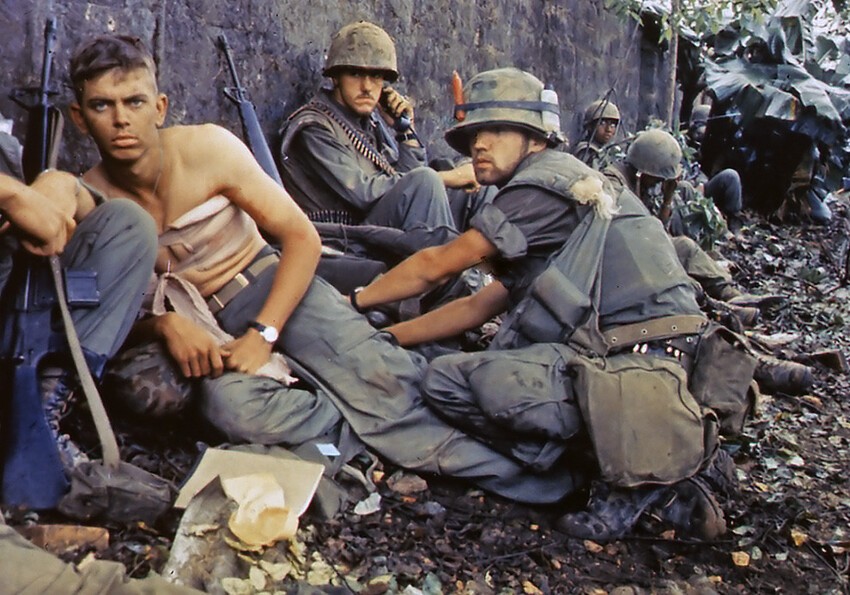 Солдаты на отдыхе. 6 февраля 1968 года.