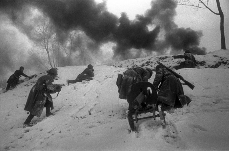 Бои за Москву. Атака пехоты. 6 декабря 1941 г