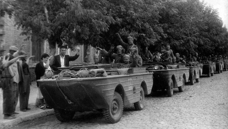 Красная Армия против вермахта: специальные автомобили 