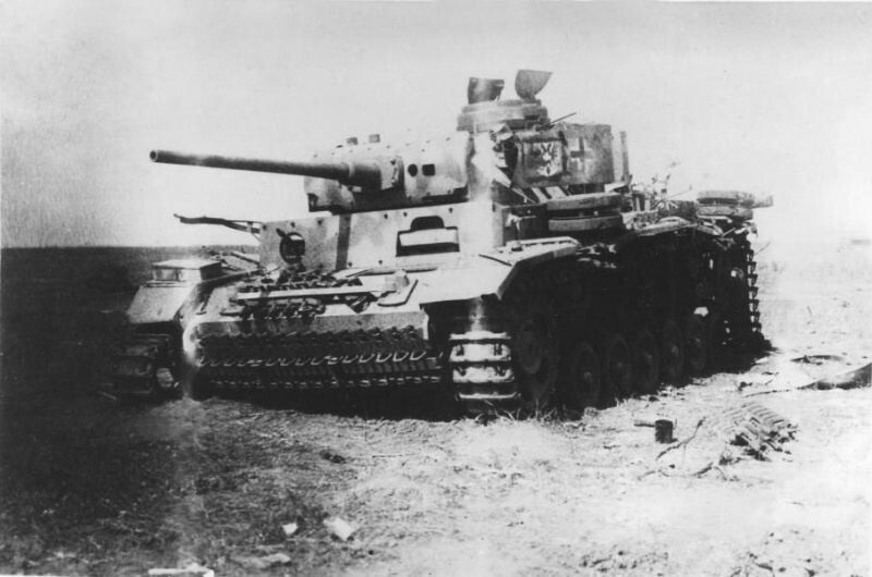 Фотография подбитого немецкого танка