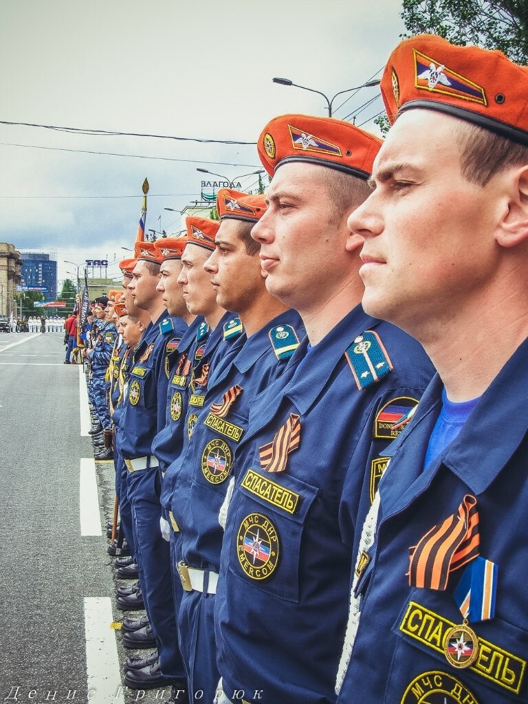 Парад победы в Донецке 9.05.2015. 