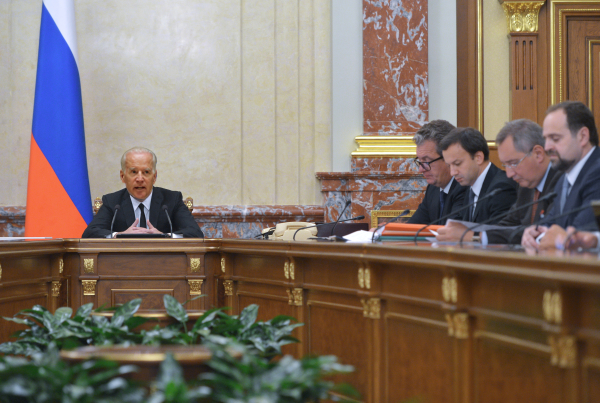 Байден на заседании совета министров РФ
