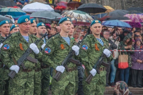 Парад в Донецке