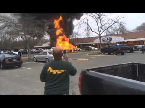 Пожар на парковке  