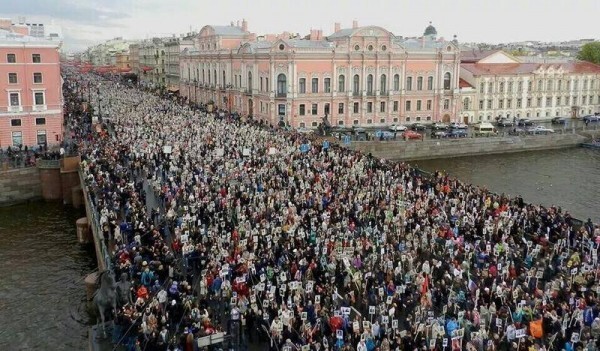 Бессмертный полк растоптал все мечты США и Европы о развале России