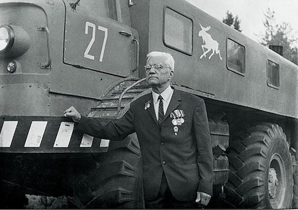 Виталий Андреевич Грачев (1903-1978) — один из наиболее выдающихся конструкторов автомобилей высокой проходимости.