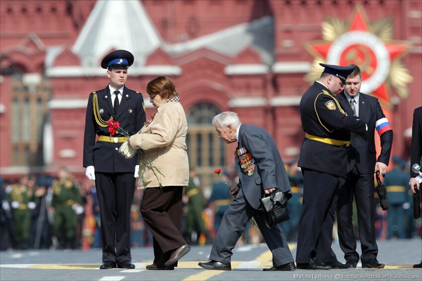 Взгляд изнутри Красной площади на парад 