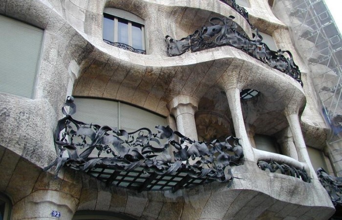 Дом Мила или Каса Мила, архитектор Антонио Гауди