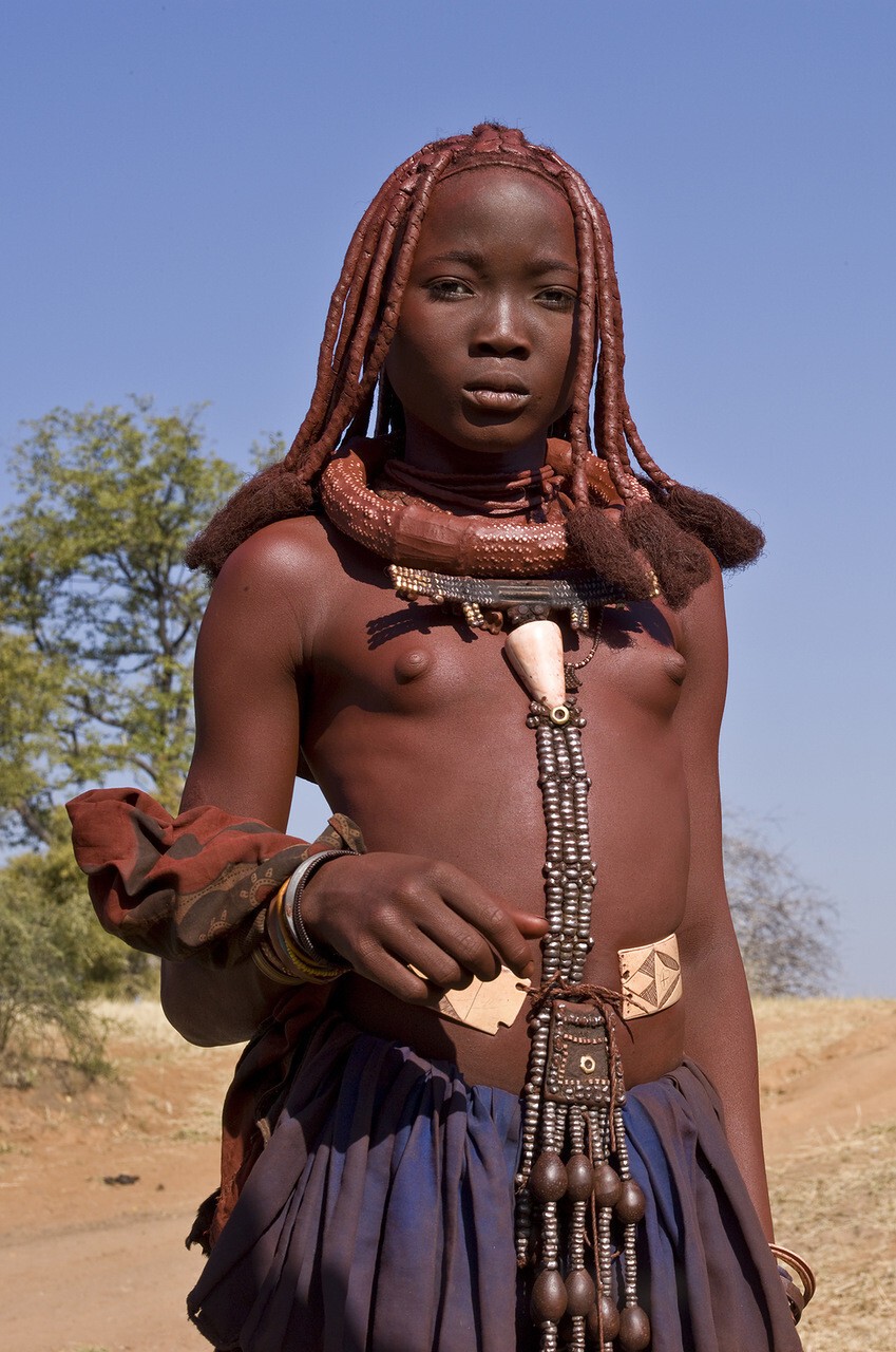 Девушка из Моимбы, Ангола