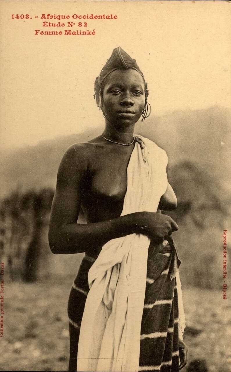 Женщина племени малинке. Французская Экваториальная Африка