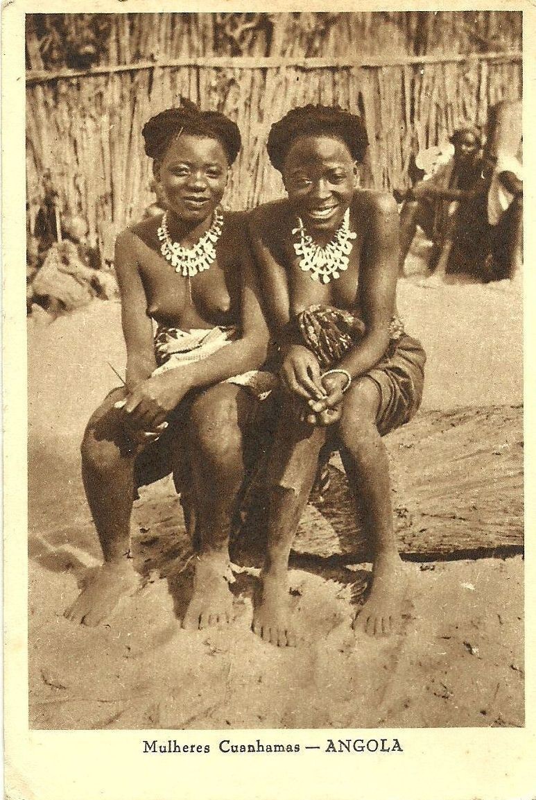 Женщины племени куанхамос. Ангола