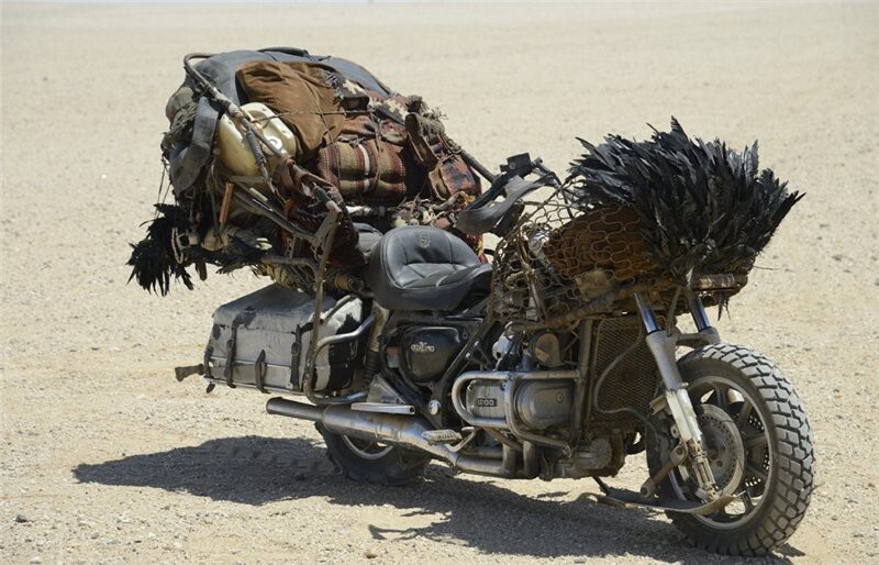 Постапокалиптические мотоциклы из фильма "Безумный Макс"