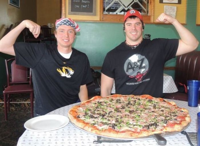 Пиццерия «Schiappa’s», штат Иллинойс: Акция на спор «Пицца Шиаппа» 
