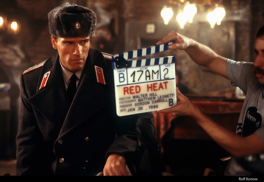 Арнольд Шварценеггер на съёмках фильма "Красная жара" 