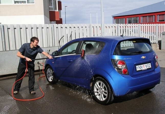 Семь простых советов по самостоятельной мойке автомобиля