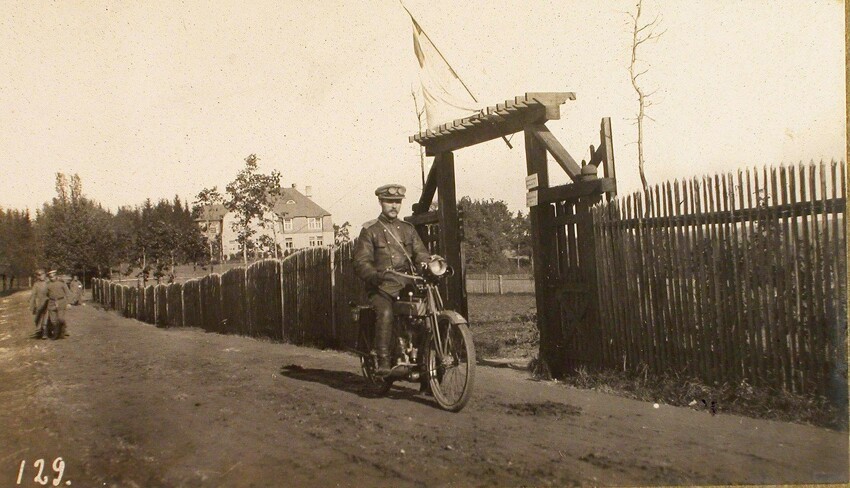 Штабной работник, 1915