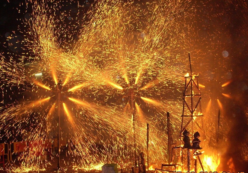Фестиваль огня в Валенсии "Лас Фальяс". Масленица отдыхает!