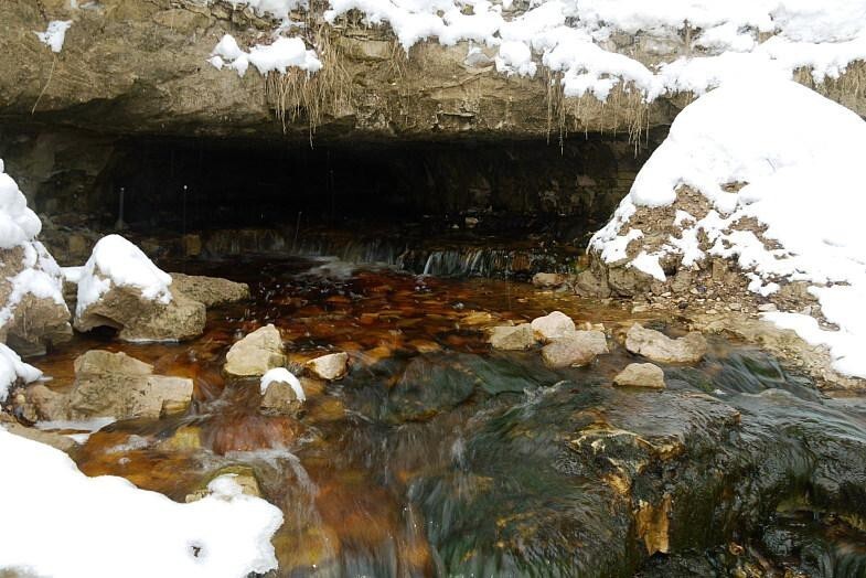 Подземная река Понерётка