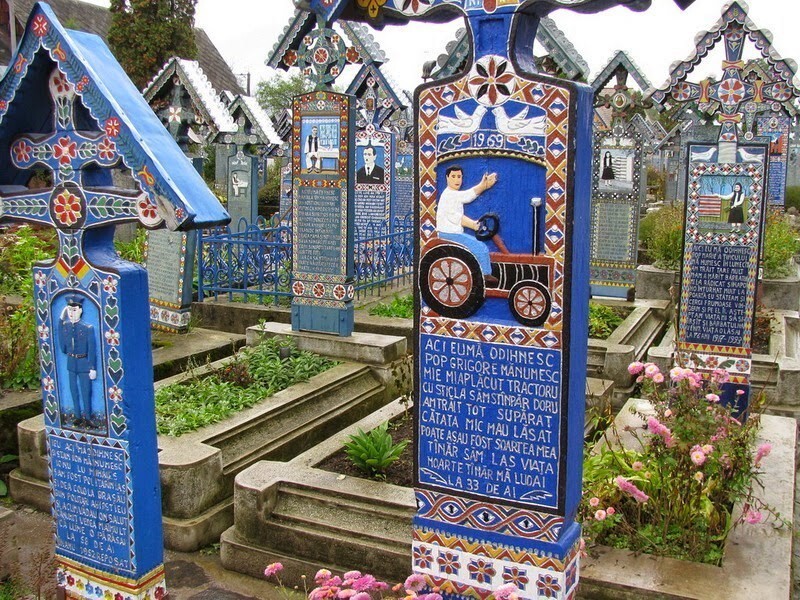Веселенькое румынское кладбище. И смех и грех