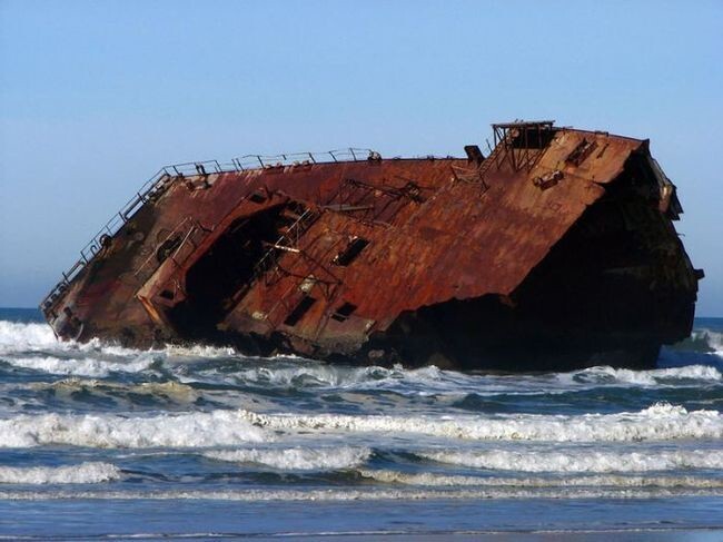 Медленно «умирающие» останки покинутых кораблей 