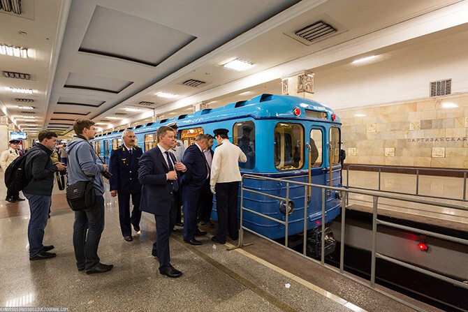 Московскому метро 80 лет! Выставка ретро-вагонов