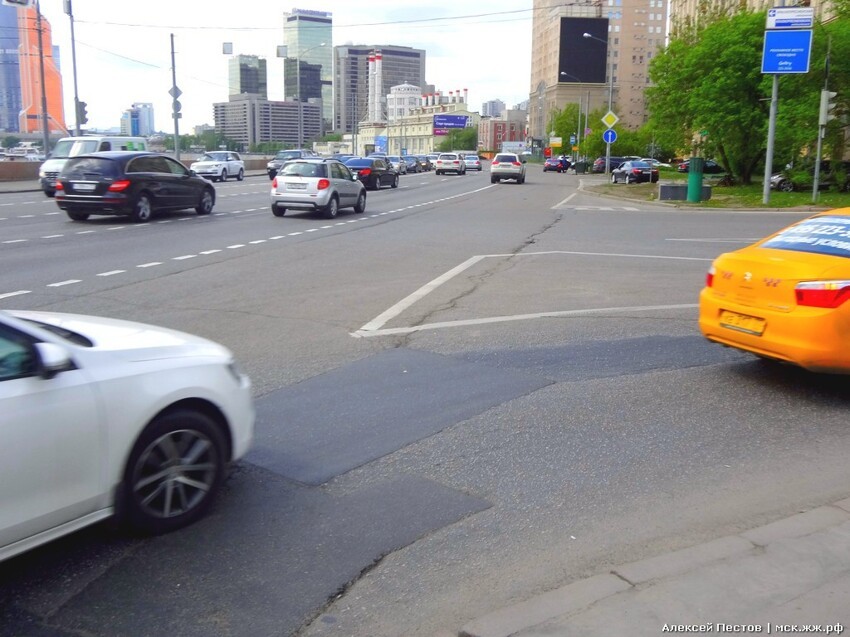 Я решил пойти в сторону Белого дома, однако там меня ждала неудача.