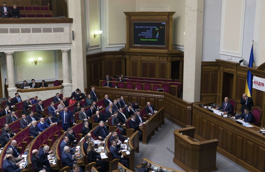 В Украине приняли новый закон оправдывающий убийц в Одессе 
