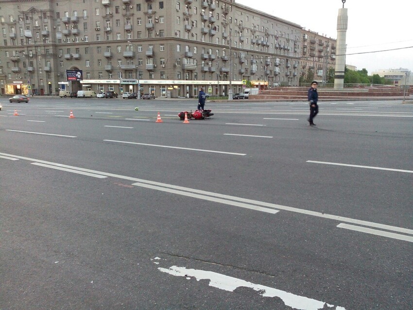 В аварии на Кутузовском проспекте погиб мотоциклист