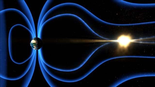 Фотону требуется в среднем 170 000 лет, чтобы пройти от ядра Солнца к поверхности.