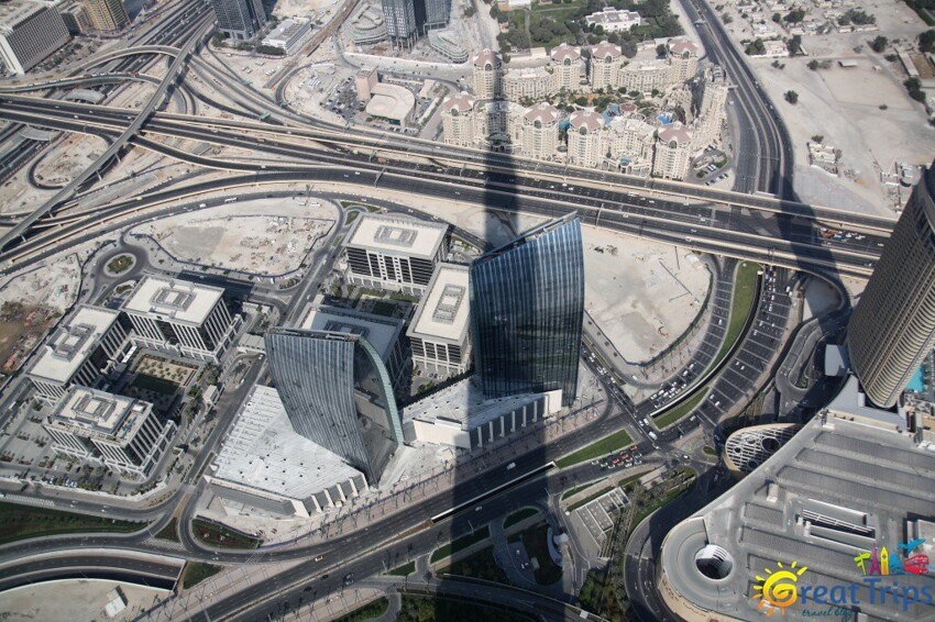Бурдж-Халифа — самое высокое здание в мире