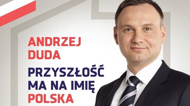Написано: "Имя будущего - Польша"