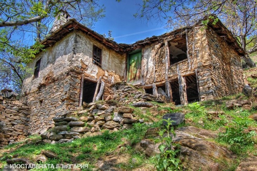 Забытые и заброшенные места и памятники Болгарии