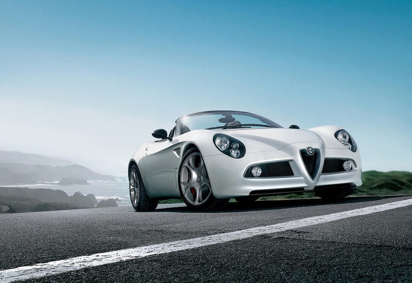 2006 год: ALFA ROMEO 8C SPIDER  